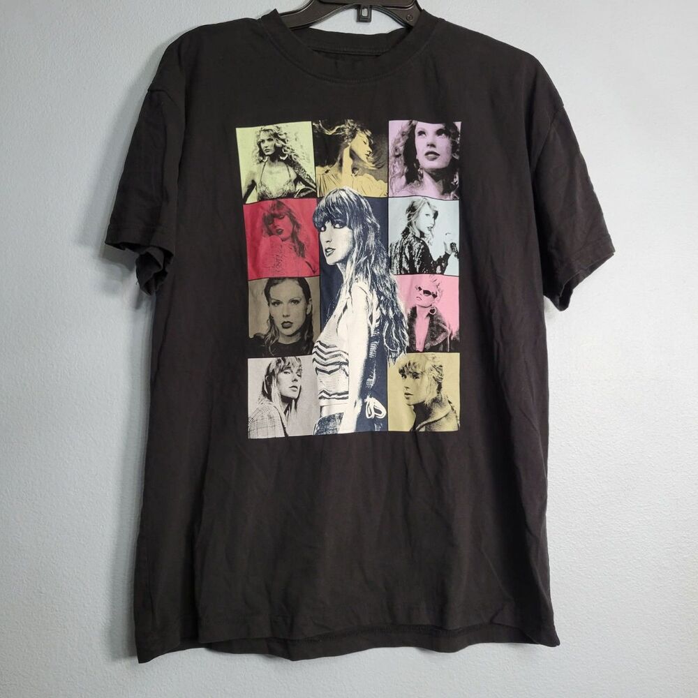 Official Taylor Swift The Eras Tour Black T-Shirt S Graphic Concert Merch 2024